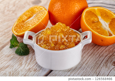 Sweet orange jam in the bowl 126568466