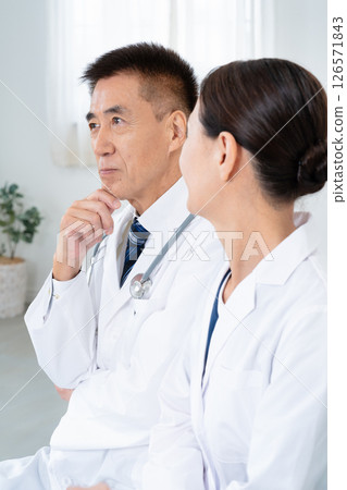 Two doctors 126571843