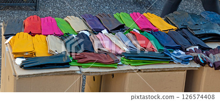 Leather gloves market 126574408