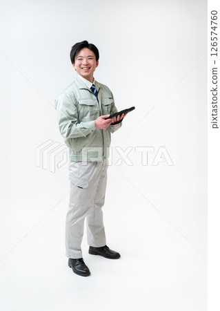 工作服的男工程師 工作服的男工程師 126574760