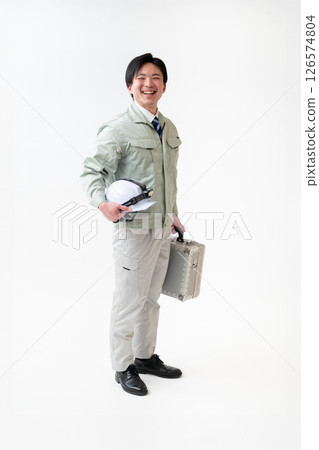 工作服的男工程師 126574804