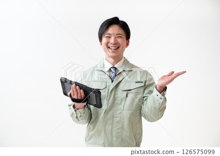 Male engineer in work clothes 126575099