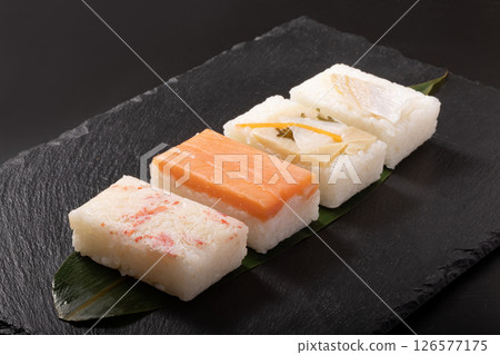 [Toyama Prefecture] Trout, crab, yellowtail, sea bream, pressed sushi 126577175