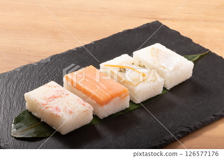 [Toyama Prefecture] Trout, crab, yellowtail, sea bream, pressed sushi 126577176