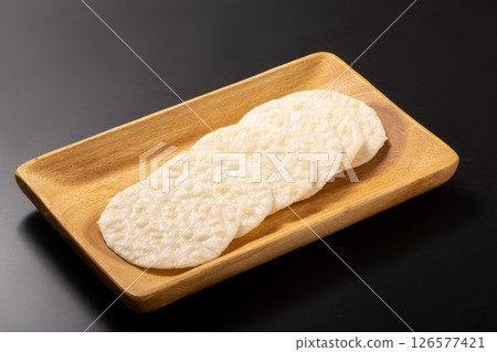 [Toyama Prefecture] White shrimp crackers 126577421