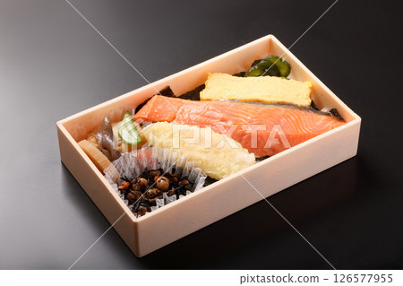 銀鮭魚鹽漬麴菌烤便當盒 銀鮭魚鹽漬麴菌烤便當盒 126577955