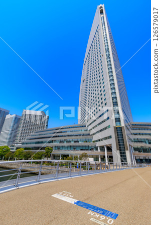 Yokohama Grand InterContinental Hotel, Minato Mirai cityscape, Yokohama, Kanagawa Prefecture 126579017