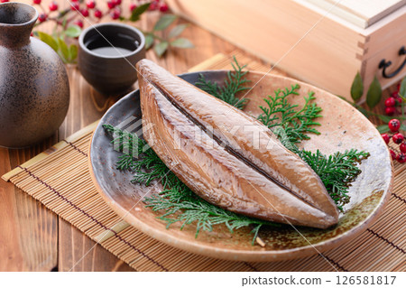 Dried bonito (katsuo no namaribushi) Dried bonito (katsuo no namaribushi) 126581817