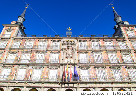 西班牙馬德里馬約爾廣場的美景 126582421