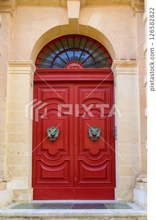 A beautiful view of Mdina, the oldest city in Malta 126582822