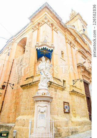 A beautiful view of Mdina, the oldest city in Malta 126582836