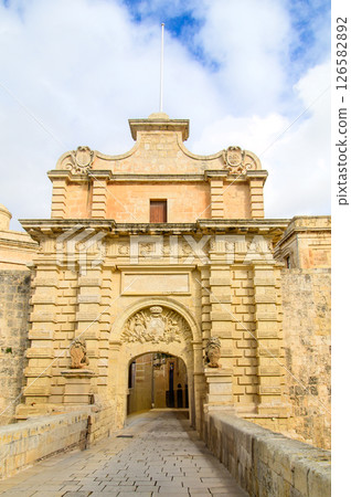 A beautiful view of Mdina, the oldest city in Malta 126582892