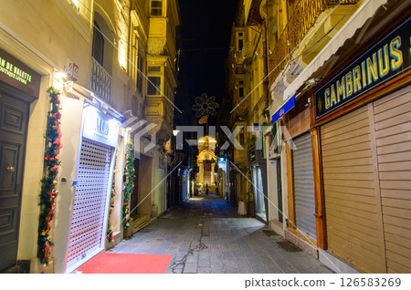馬耳他老城區的美麗夜景 126583269