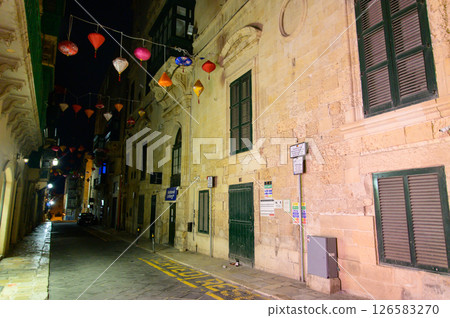 Beautiful night view of Malta's Old Town 126583270