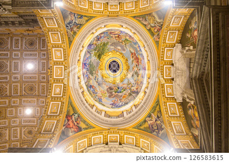 A beautiful view of St. Peter's Basilica in the Vatican City 126583615