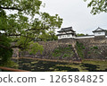 Osaka Castle  126584825