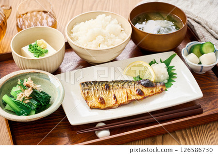 Set meal of grilled mackerel 126586730