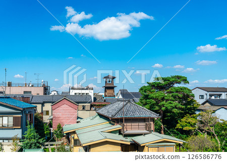 【埼玉縣】時之鐘是川越的象徵,矗立在倉庫林立的街道上 【埼玉縣】時之鐘是川越的象徵,矗立在倉庫林立的街道上 126586776