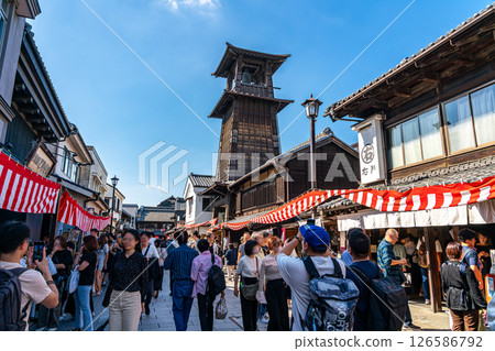 [Saitama Prefecture] The Toki no Kane, a symbol of Kawagoe, towers over the streets lined with storehouses 126586792