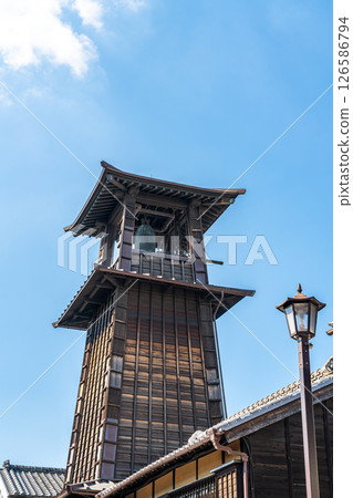 [Saitama Prefecture] The Toki no Kane, a symbol of Kawagoe, towers over the streets lined with storehouses 126586794