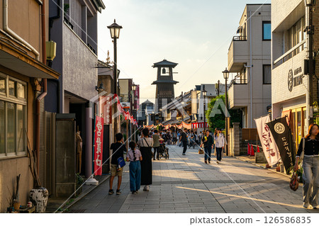 【埼玉縣】時之鐘是川越的象徵，矗立在倉庫林立的街道上 126586835