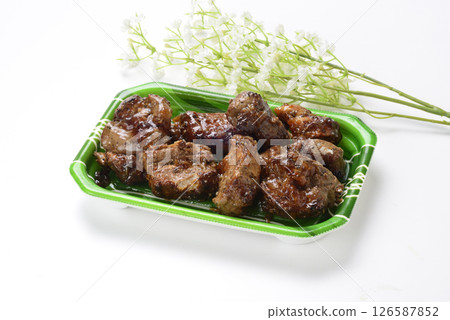 Braised spare ribs 126587852