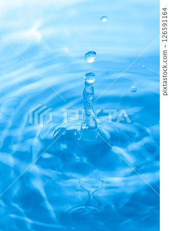 水濺動作鏡頭 126591164