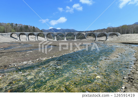 Taushu Bet River Bridge 126591419