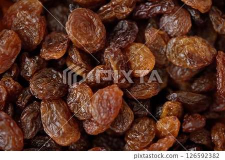 Accentuate your cooking - Fruity Turkish Sultana Raisins 126592382