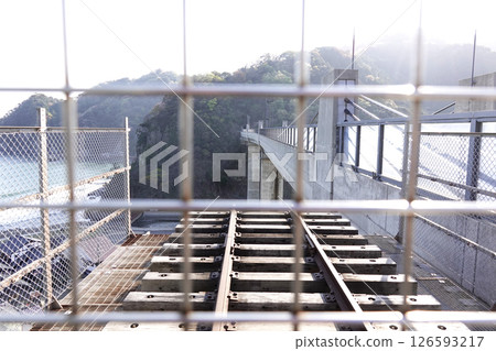 The newly completed concrete Yobu Bridge and the track on the old pier 126593217