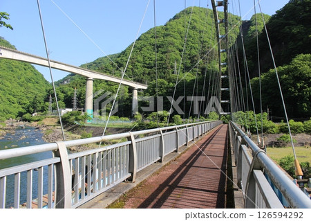 Kawaji Onsen, Tochigi Prefecture: Golden Bridge, Kinugawa River, and Mount Asama 126594292