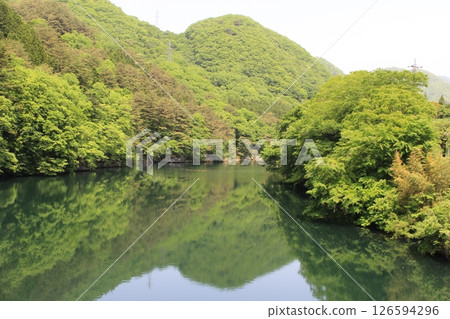 Koami Dam Lake and Minamihirayama, Kawaji Onsen, Tochigi Prefecture 126594296