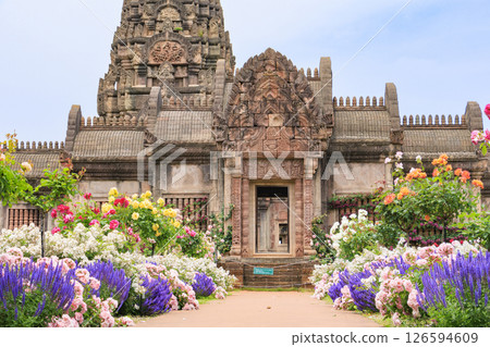 Reoma Flower World: Rose garden in full bloom Reoma Flower World: Rose garden in full bloom 126594609