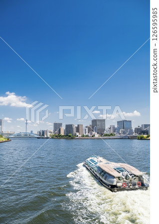 「東京」永泰橋和東京晴空塔 126595985