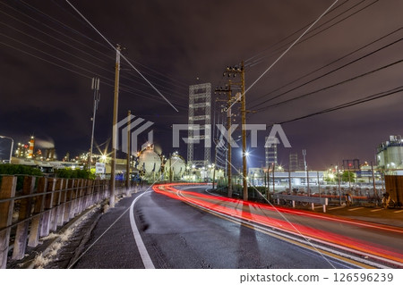 神奈川縣 川崎市京濱工業區工廠夜景 126596239