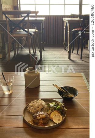 A nostalgic space and a plate of food A nostalgic space and a plate of food 126596460