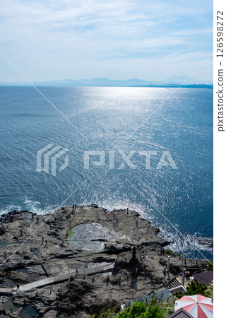 Panoramic view of the ocean, Enoshima, Wakagafuchi, Shonan, bird's-eye view 126598272
