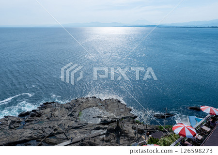 Panoramic view of the ocean, Enoshima, Wakagafuchi, Shonan, bird's-eye view 126598273