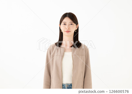 一個女人帶著微笑 126600576