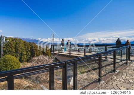 View of the observation deck at Iwamotoyama Park in Fuji City (Shizuoka Prefecture) 126604946