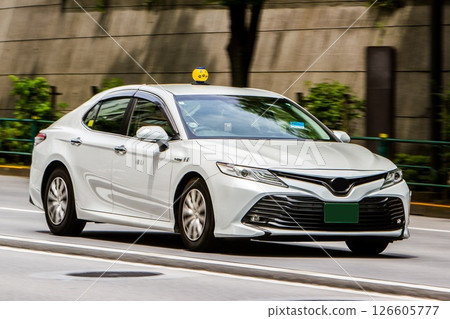 Private taxi 126605777