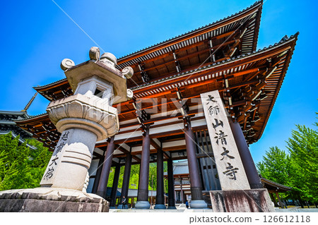 Great Gate of Echizen Buddha, Katsuyama City, Fukui Prefecture 126612118