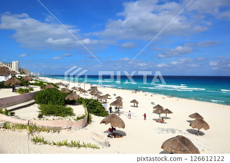 Dolphin Beach in Cancun, Mexico, Central America Dolphin Beach in Cancun, Mexico, Central America 126612122