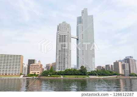 從隅田川露台眺望明石町及其周邊地區 126612287