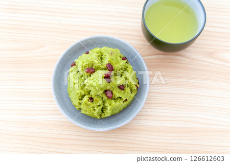 Mugwort buns and Japanese tea 126612603