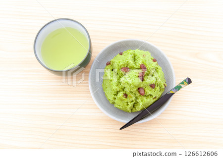 Mugwort buns and Japanese tea Mugwort buns and Japanese tea 126612606