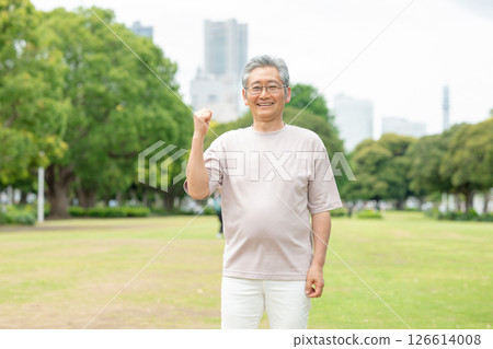 Senior men with a smile Senior men with a smile 126614008