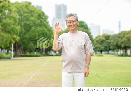 Senior men with a smile Senior men with a smile 126614010