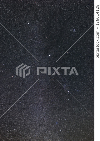 The starry sky in autumn Orion and the Milky Way in winter The starry sky in autumn Orion and the Milky Way in winter 126614128