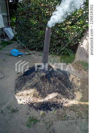 煙熏木炭 126616302